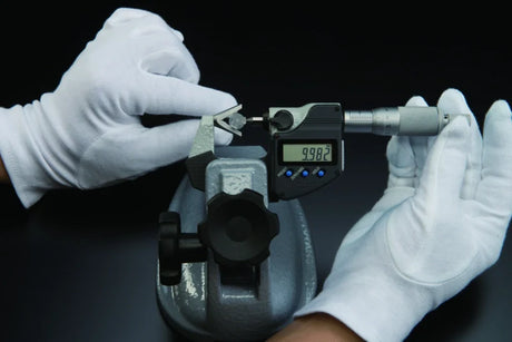 Digital 3 Flute V-Anvil Micrometer